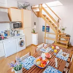 Solemare ゲストハウス 4*